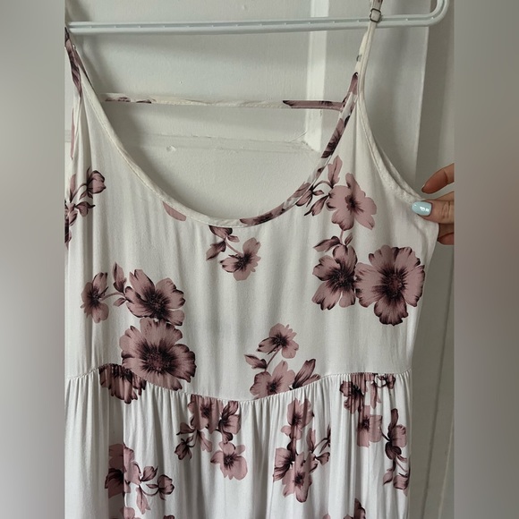 Brandy Melville Jada Dress - Picture 11 of 12